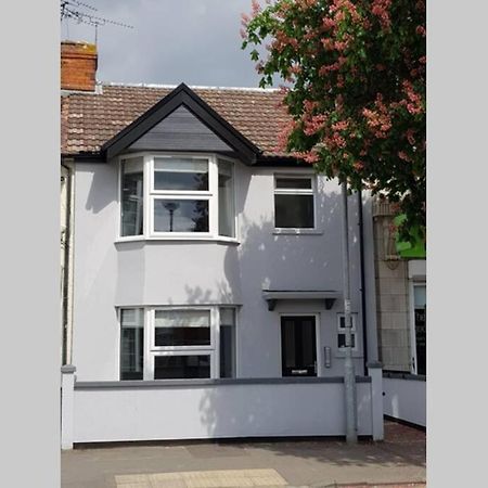 شقة 2Nd Floor Comfy Swindon Centre - Loft Studio المظهر الخارجي الصورة